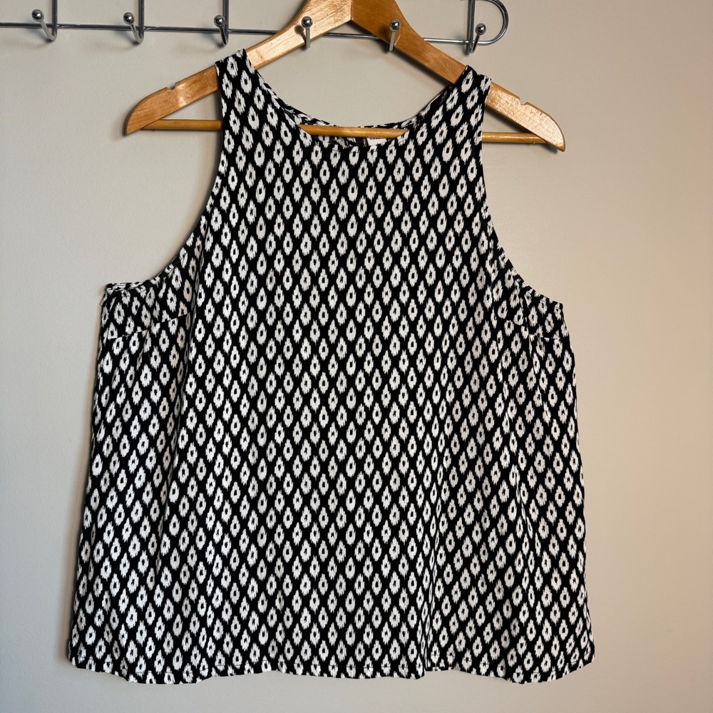 Old Navy Womens Black White Geometric Print Sleeveless Blouse Tank Top L Career